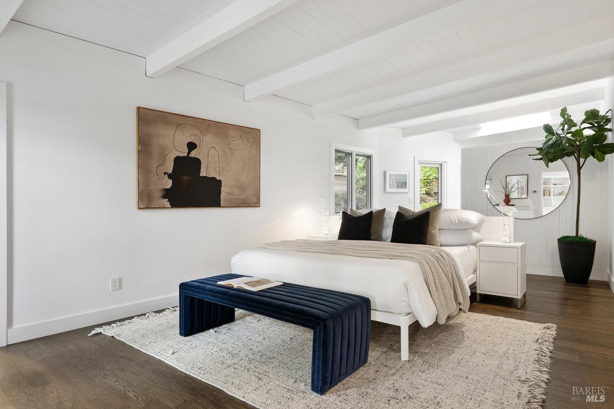 Detail Gallery Image 29 of 99 For 125 Laurel Ave, Stinson Beach,  CA 94970 - 3 Beds | 3 Baths