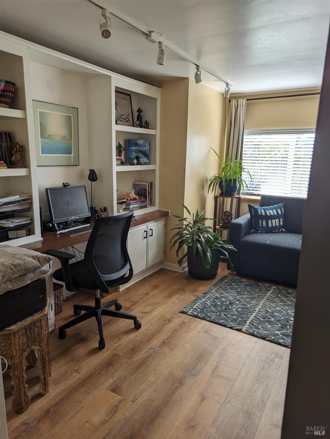 Detail Gallery Image 12 of 21 For 8034 Cliffrose St, Windsor,  CA 95492 - 3 Beds | 2 Baths