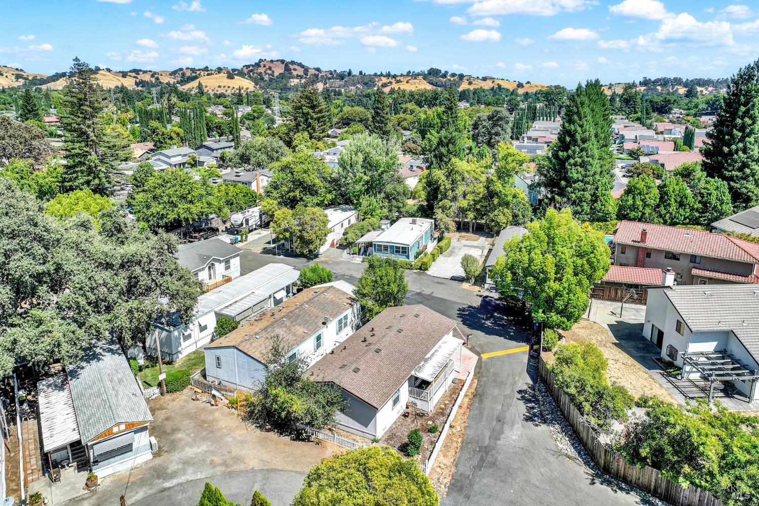 Detail Gallery Image 11 of 73 For 700 Shady Glen Ln, Vacaville,  CA 95688 - 3 Beds | 2 Baths