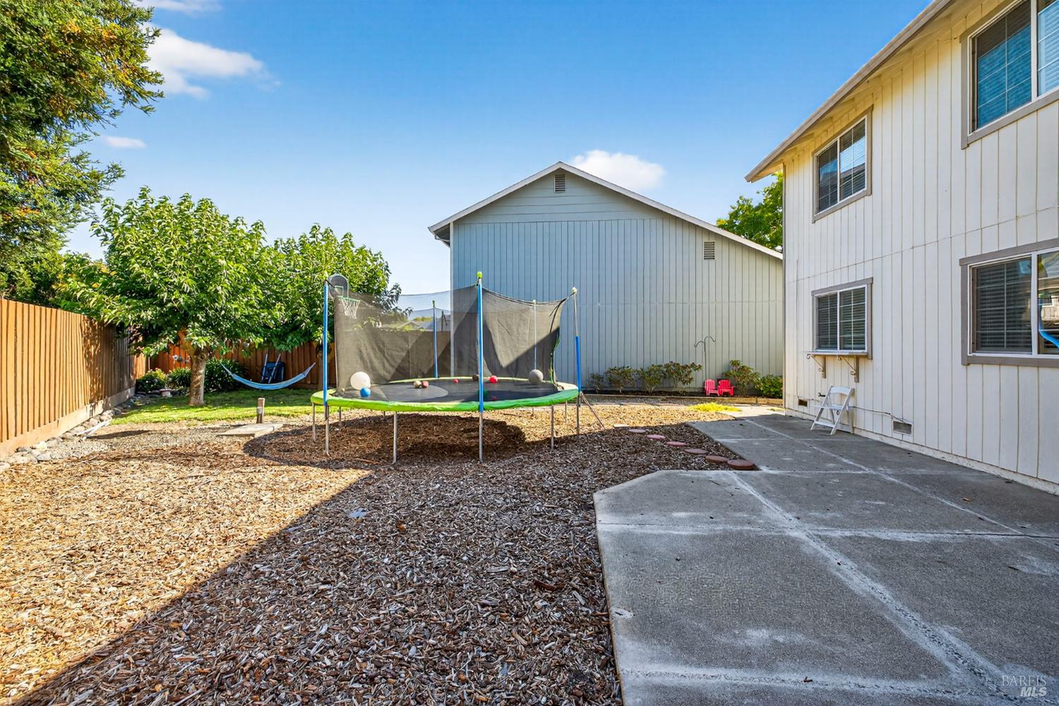 Detail Gallery Image 36 of 46 For 7134 Carillon Ct, Rohnert Park,  CA 94928 - 5 Beds | 2/1 Baths