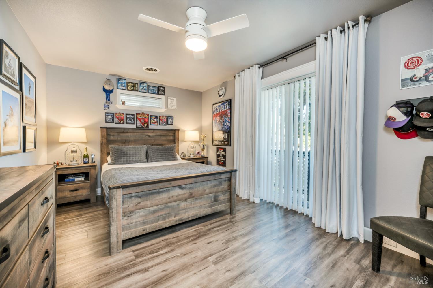 Detail Gallery Image 14 of 31 For 19863 Mountain Mdws, Hidden Valley Lake,  CA 95467 - 3 Beds | 2 Baths