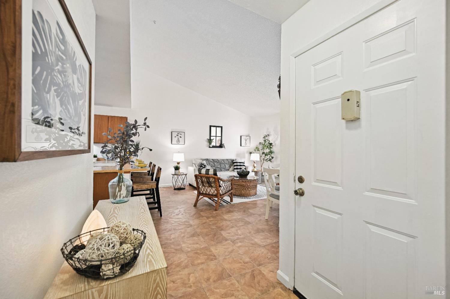 Detail Gallery Image 2 of 38 For 43 Creek Ct, Cotati,  CA 94931 - 2 Beds | 1 Baths