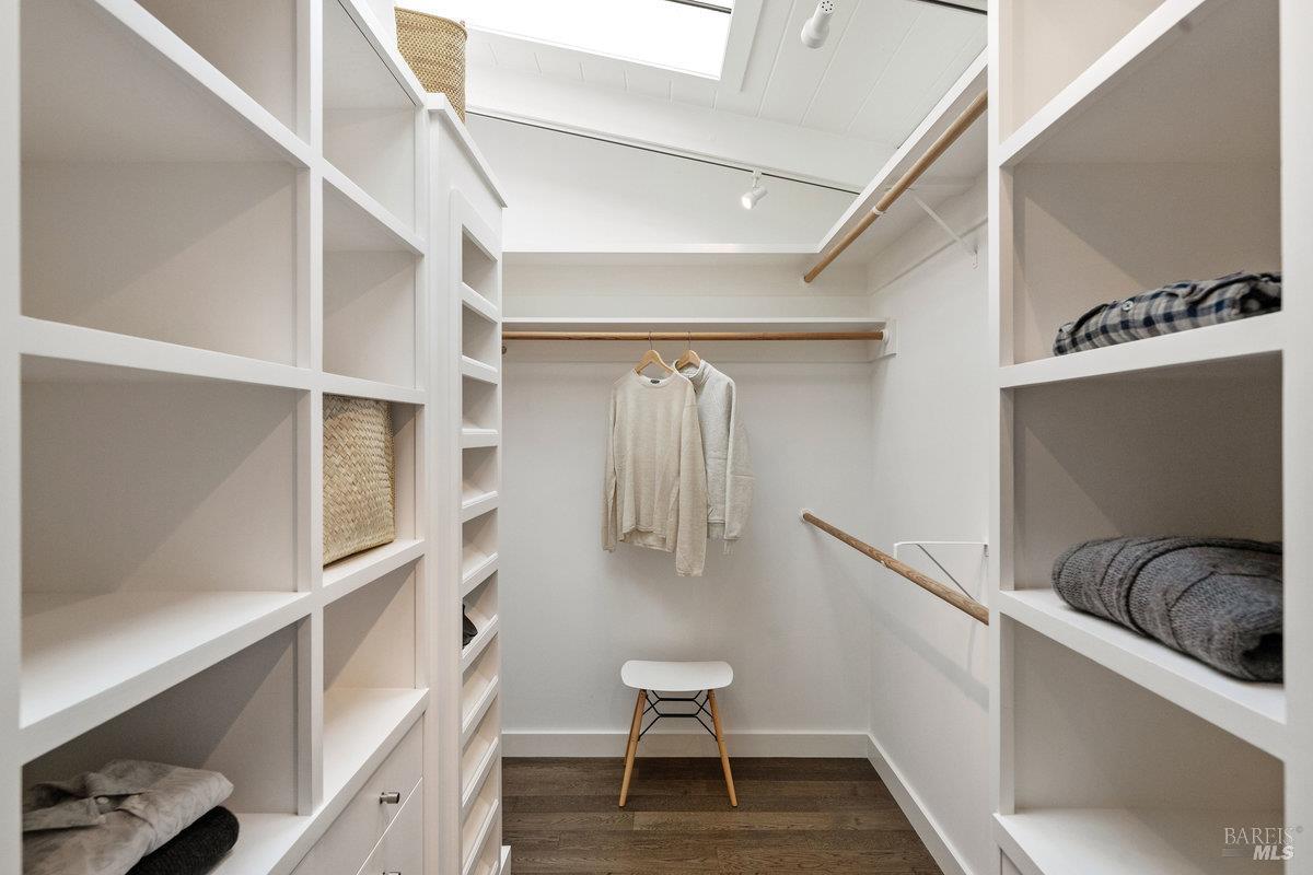 Detail Gallery Image 39 of 99 For 125 Laurel Ave, Stinson Beach,  CA 94970 - 3 Beds | 3 Baths