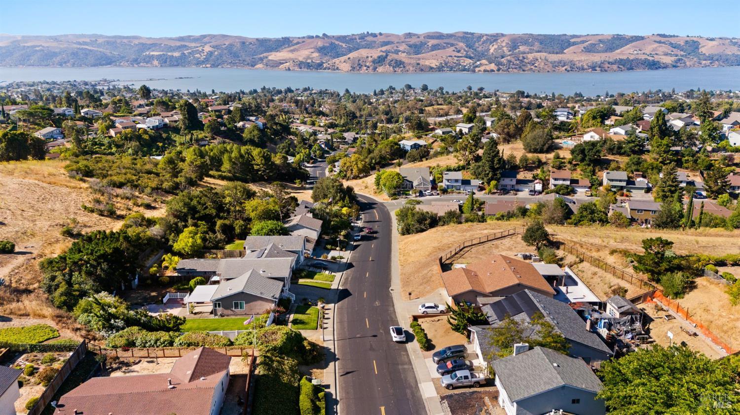 Detail Gallery Image 53 of 58 For 132 Chelsea Hills Dr, Benicia,  CA 94510 - 3 Beds | 2 Baths
