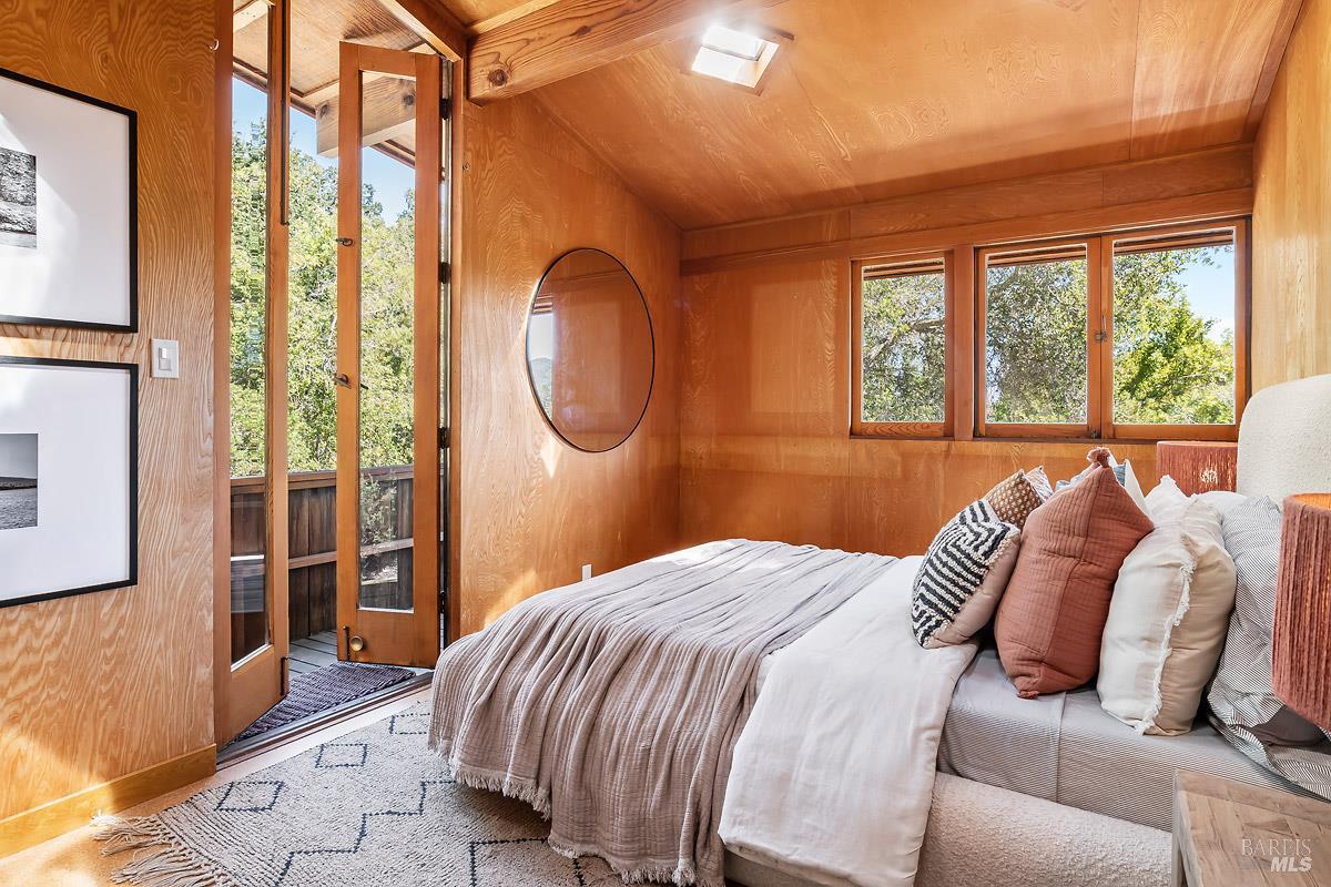 Detail Gallery Image 18 of 52 For 12 Indian Rd, San Rafael,  CA 94903 - 3 Beds | 1 Baths