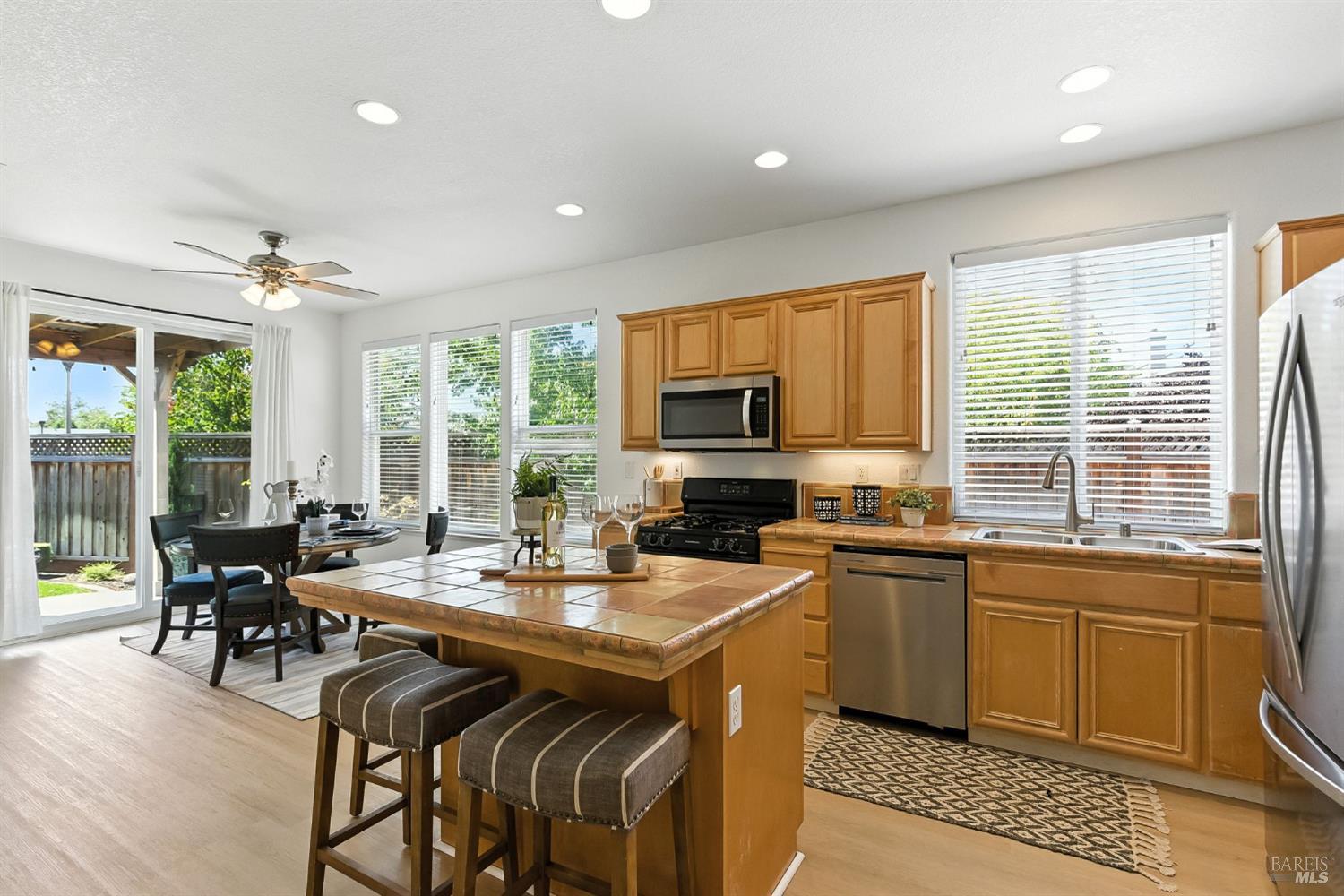 Detail Gallery Image 11 of 37 For 463 Goblet Pl, Windsor,  CA 95492 - 3 Beds | 2 Baths
