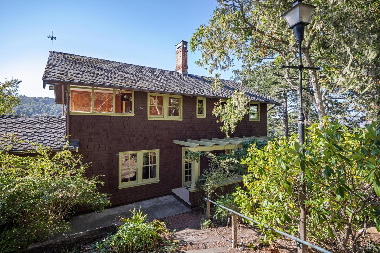 Detail Gallery Image 5 of 89 For 50 Dundee Way, Inverness,  CA 94937 - 6 Beds | 2/1 Baths
