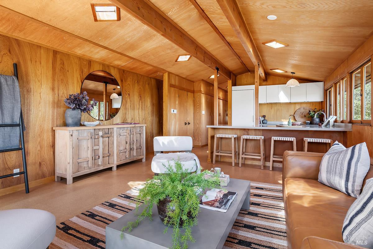 Detail Gallery Image 12 of 52 For 12 Indian Rd, San Rafael,  CA 94903 - 3 Beds | 1 Baths