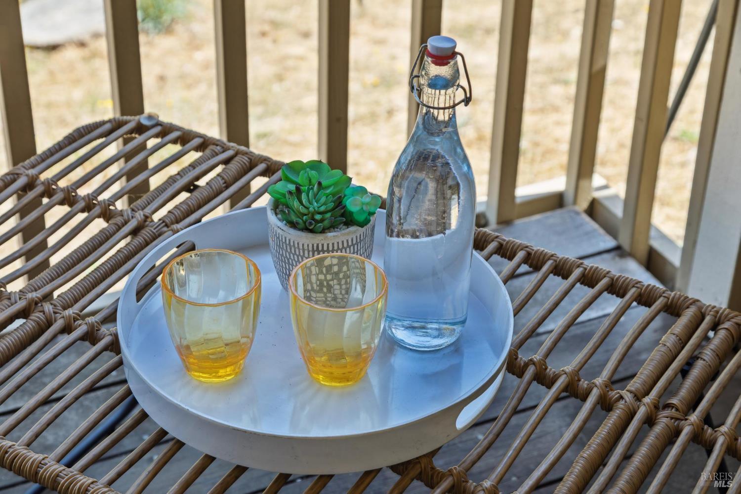 Detail Gallery Image 21 of 38 For 11 Thoreau Cir, Mill Valley,  CA 94941 - 2 Beds | 1/1 Baths