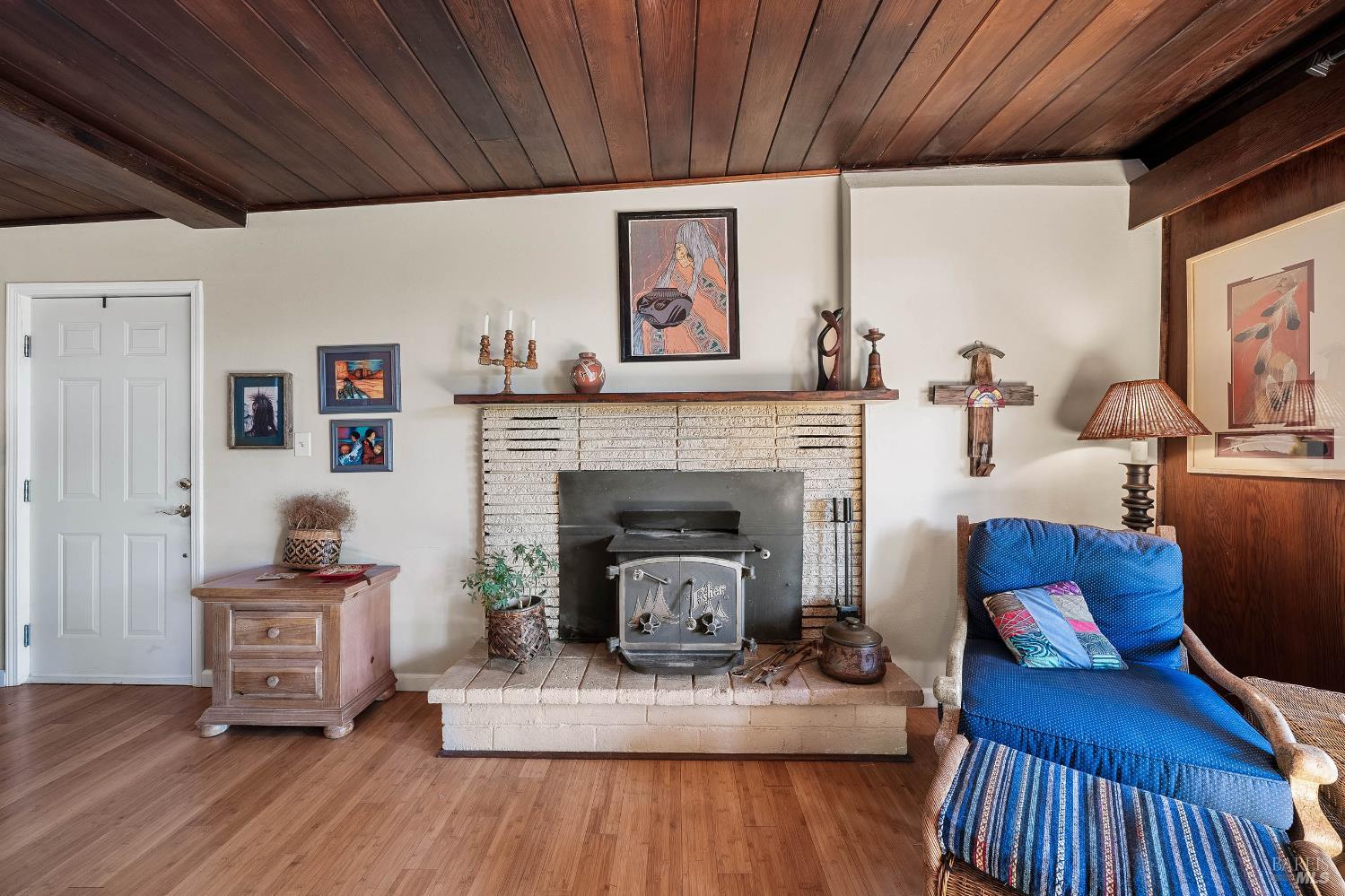 Detail Gallery Image 8 of 76 For 465 Hillcrest Dr, Lakeport,  CA 95453 - 3 Beds | 1/2 Baths