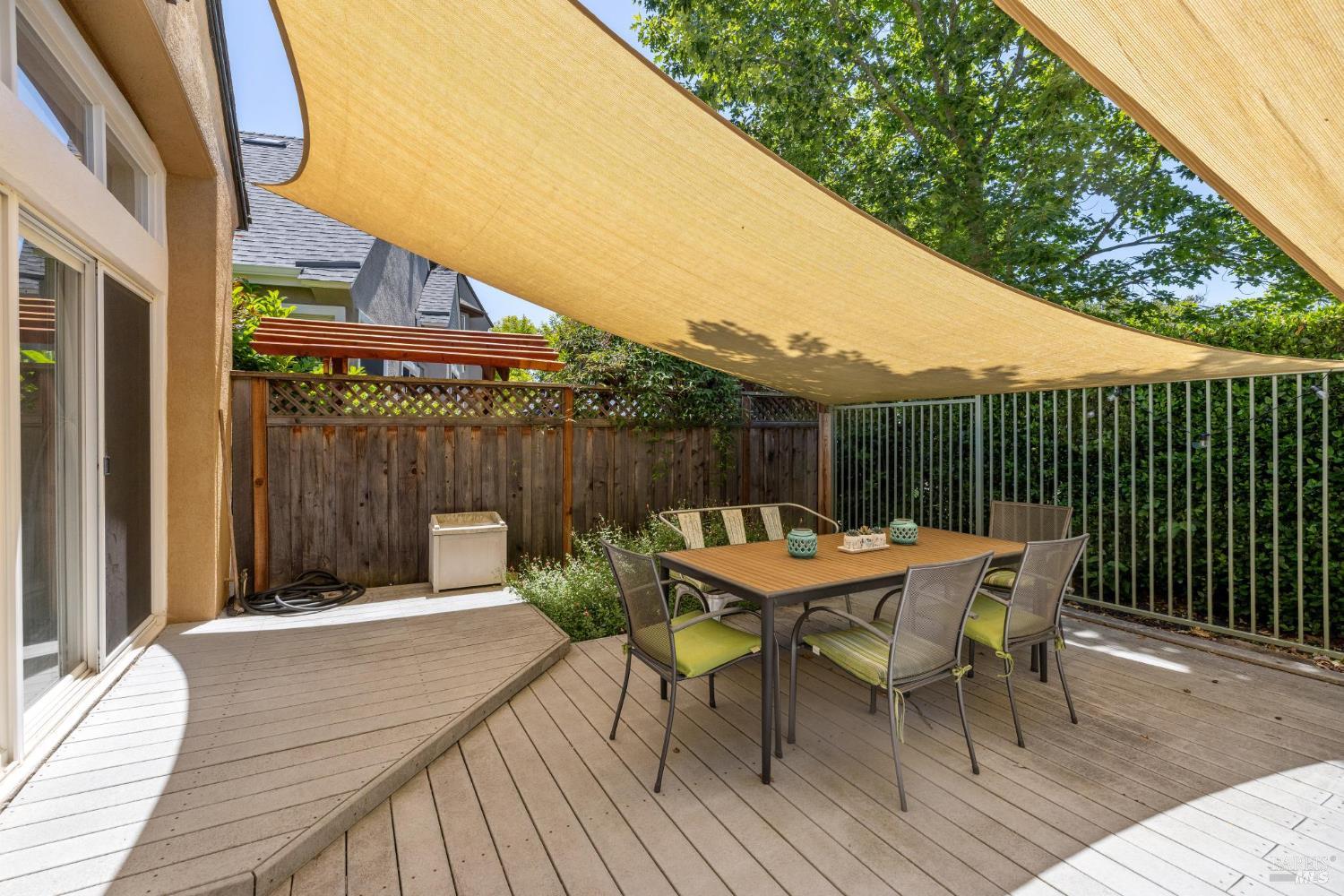 Detail Gallery Image 48 of 51 For 1917 Falcon Ridge Dr, Petaluma,  CA 94954 - 3 Beds | 2 Baths