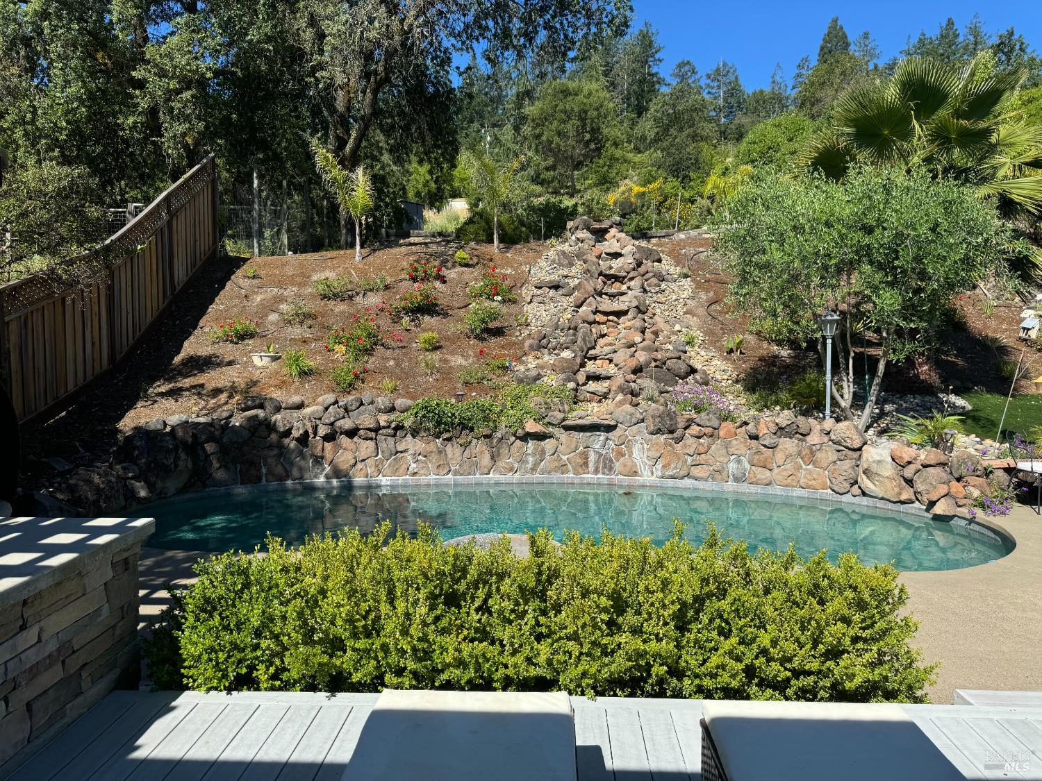 Detail Gallery Image 33 of 50 For 107 St Michael Ct, Cloverdale,  CA 95425 - 3 Beds | 2 Baths