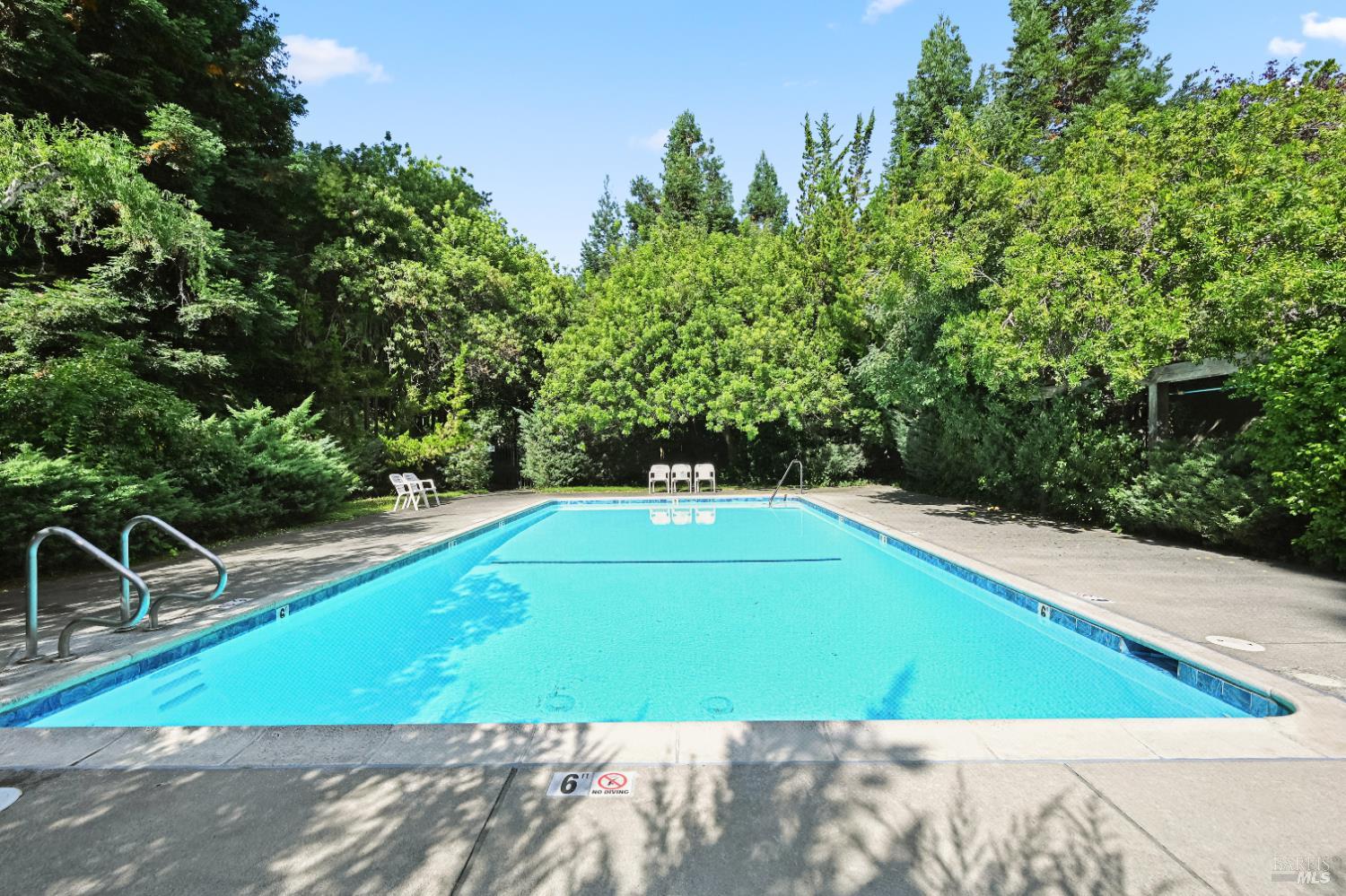 Detail Gallery Image 34 of 38 For 43 Creek Ct, Cotati,  CA 94931 - 2 Beds | 1 Baths