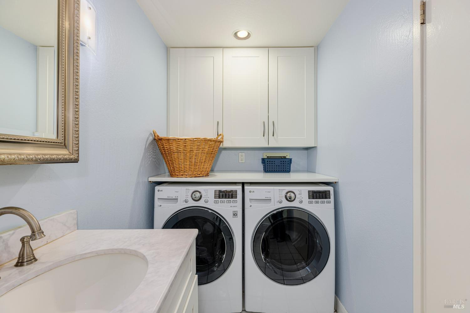 Detail Gallery Image 53 of 74 For 711 Alta Vista Rd, Mill Valley,  CA 94941 - 4 Beds | 2 Baths