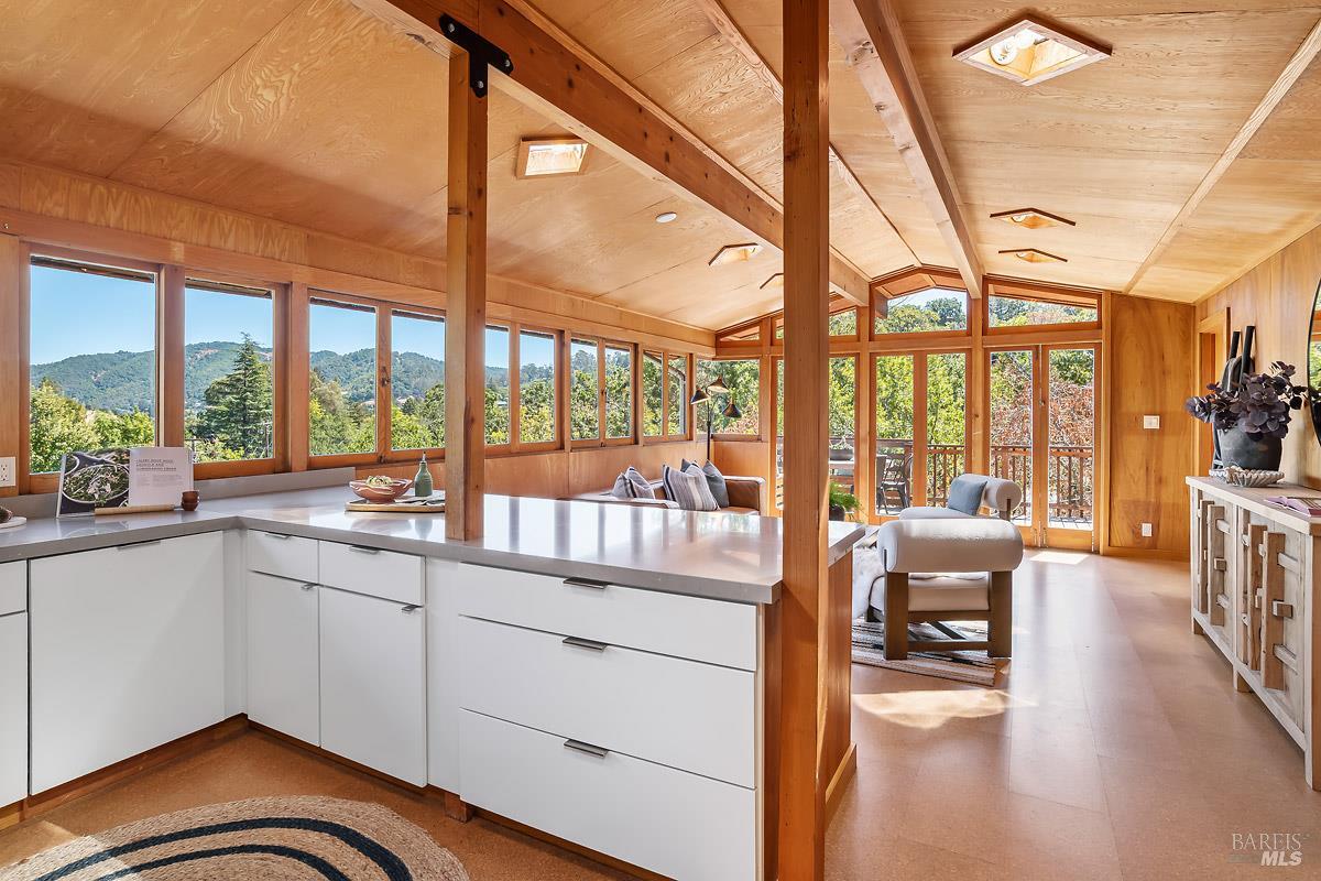 Detail Gallery Image 17 of 52 For 12 Indian Rd, San Rafael,  CA 94903 - 3 Beds | 1 Baths