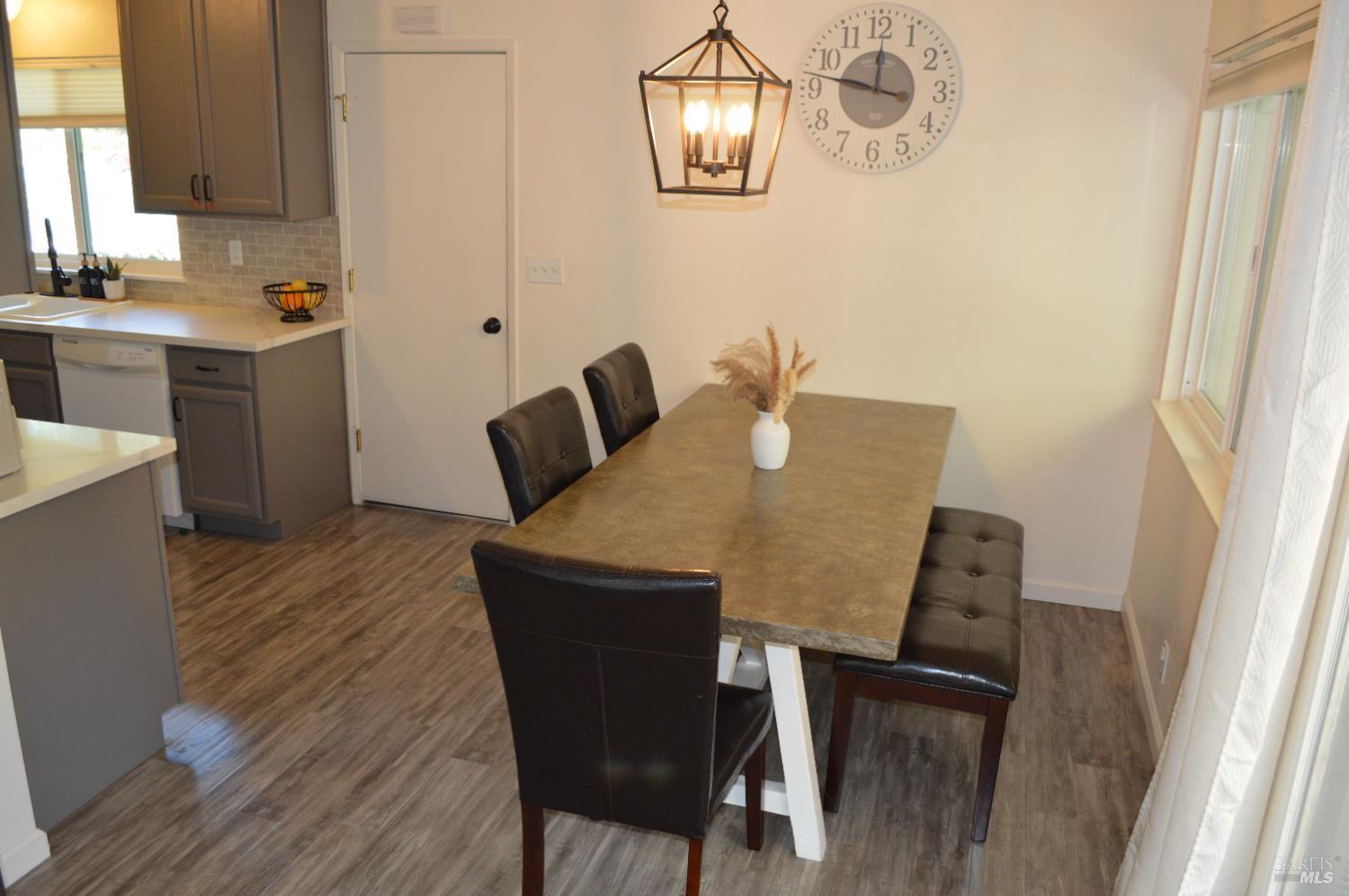 Detail Gallery Image 8 of 32 For 349 Washington Ave, Ukiah,  CA 95482 - 3 Beds | 2 Baths
