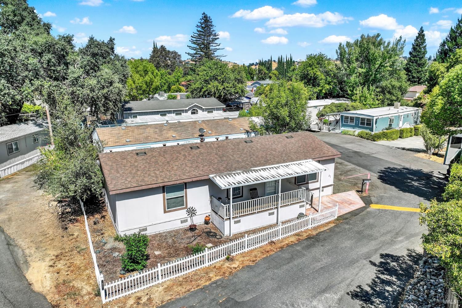 Detail Gallery Image 4 of 73 For 700 Shady Glen Ln, Vacaville,  CA 95688 - 3 Beds | 2 Baths