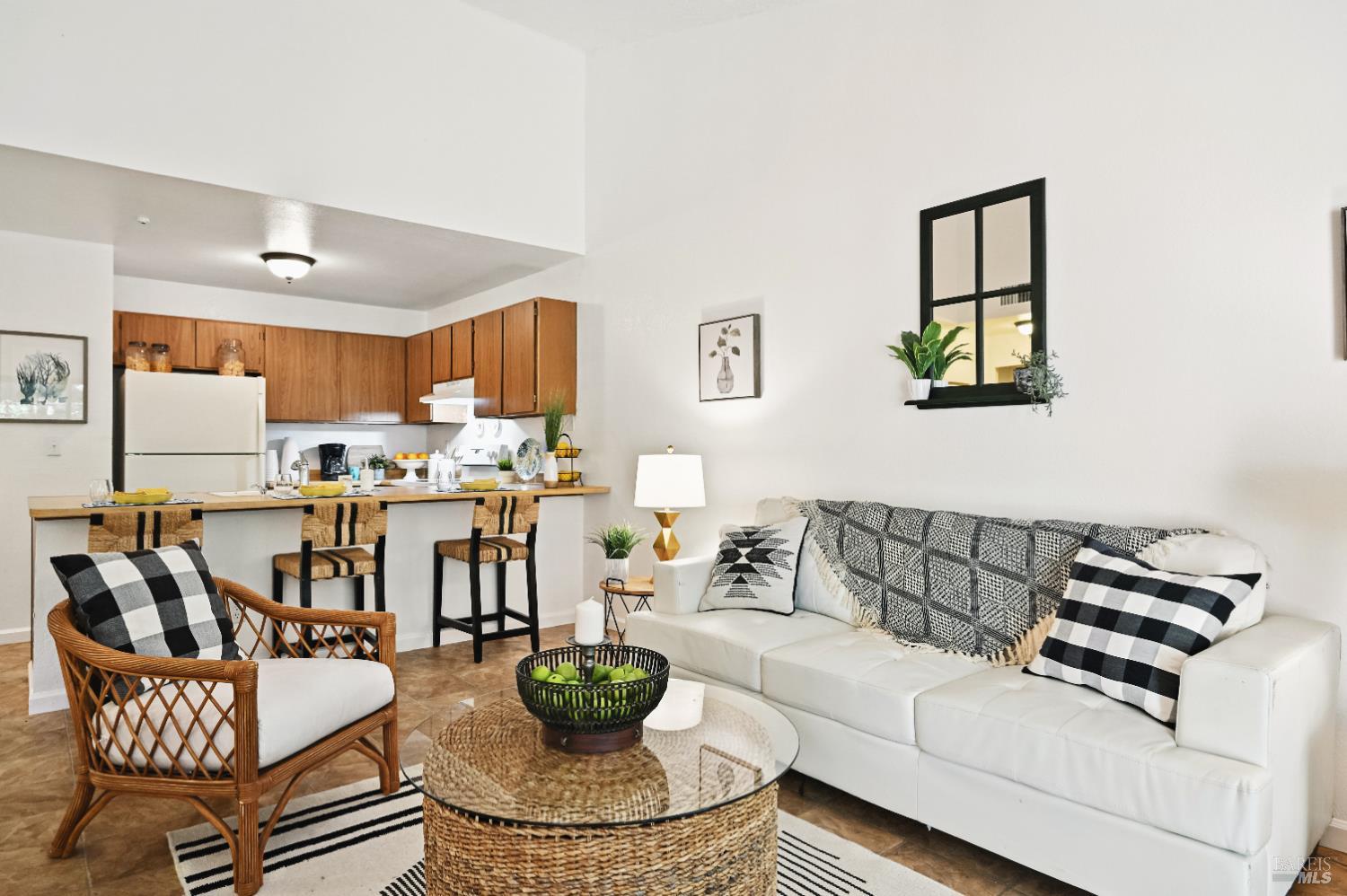 Detail Gallery Image 24 of 38 For 43 Creek Ct, Cotati,  CA 94931 - 2 Beds | 1 Baths