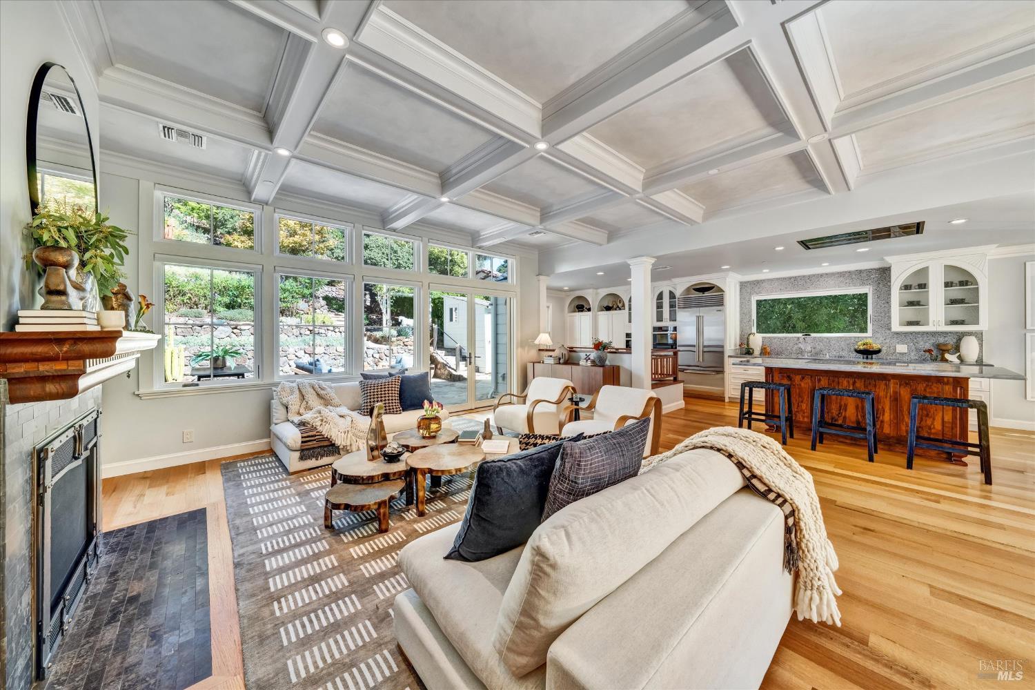 Detail Gallery Image 11 of 55 For 265 Crescent Rd, San Anselmo,  CA 94960 - 3 Beds | 3 Baths