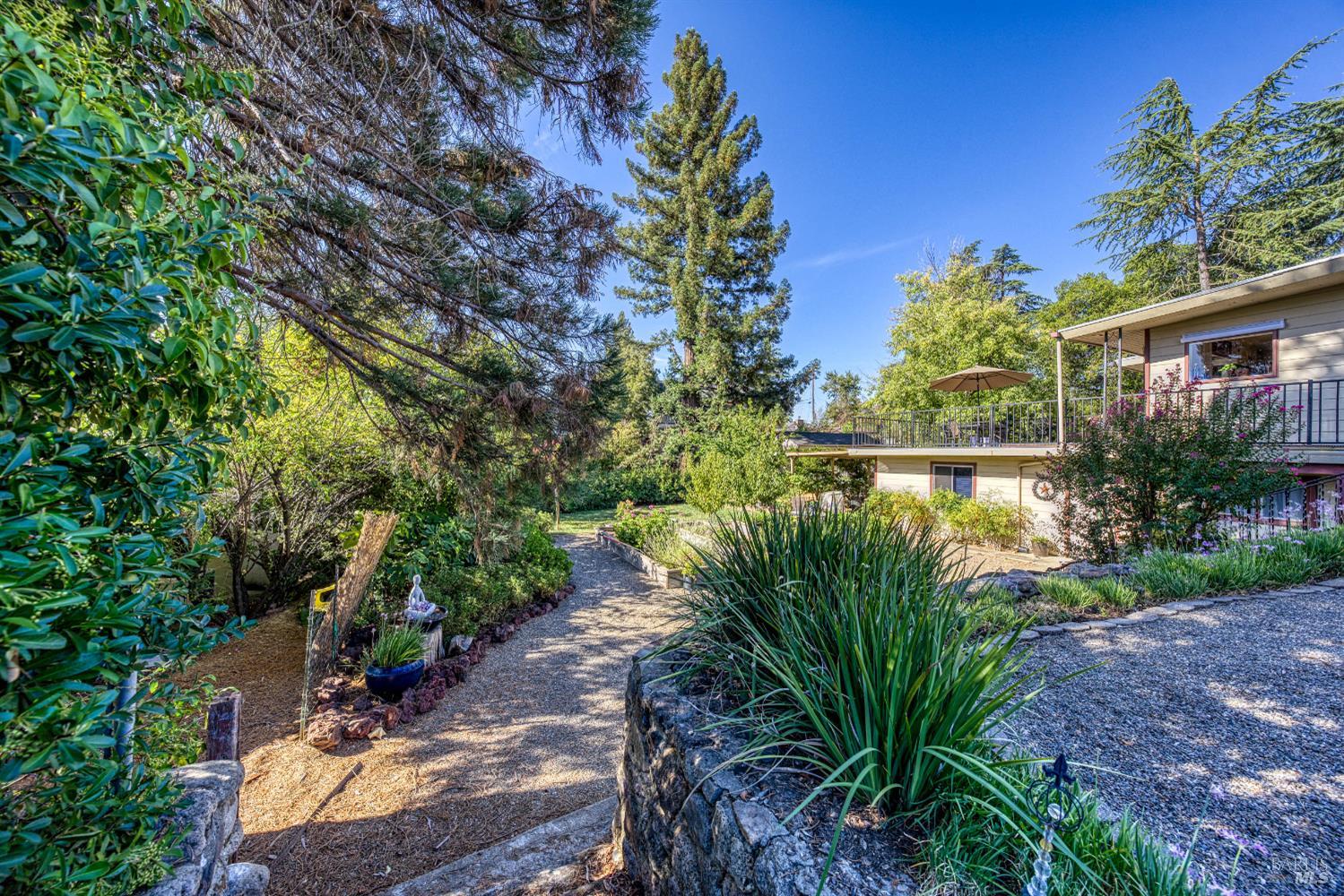 Detail Gallery Image 39 of 76 For 465 Hillcrest Dr, Lakeport,  CA 95453 - 3 Beds | 1/2 Baths