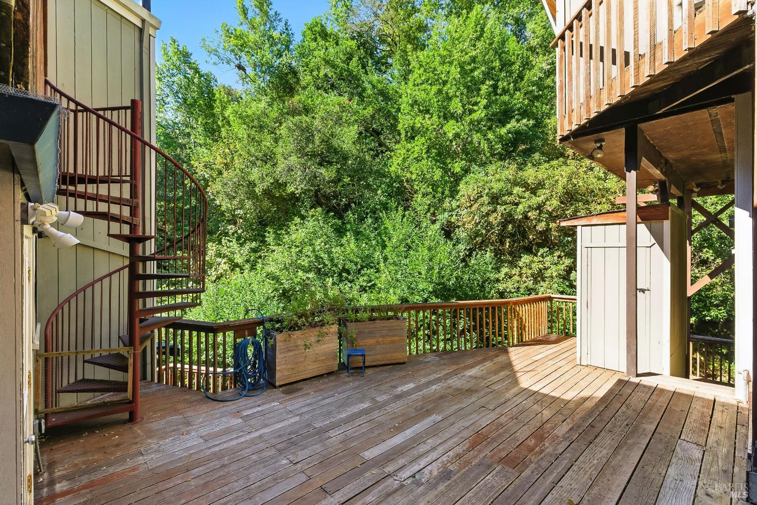 Detail Gallery Image 23 of 30 For 183 Laurel Dr, Fairfax,  CA 94930 - 5 Beds | 6 Baths