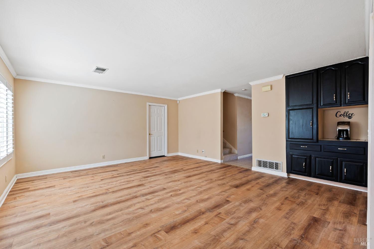Detail Gallery Image 16 of 58 For 132 Chelsea Hills Dr, Benicia,  CA 94510 - 3 Beds | 2 Baths