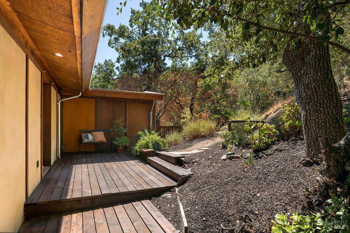 Detail Gallery Image 29 of 52 For 12 Indian Rd, San Rafael,  CA 94903 - 3 Beds | 1 Baths