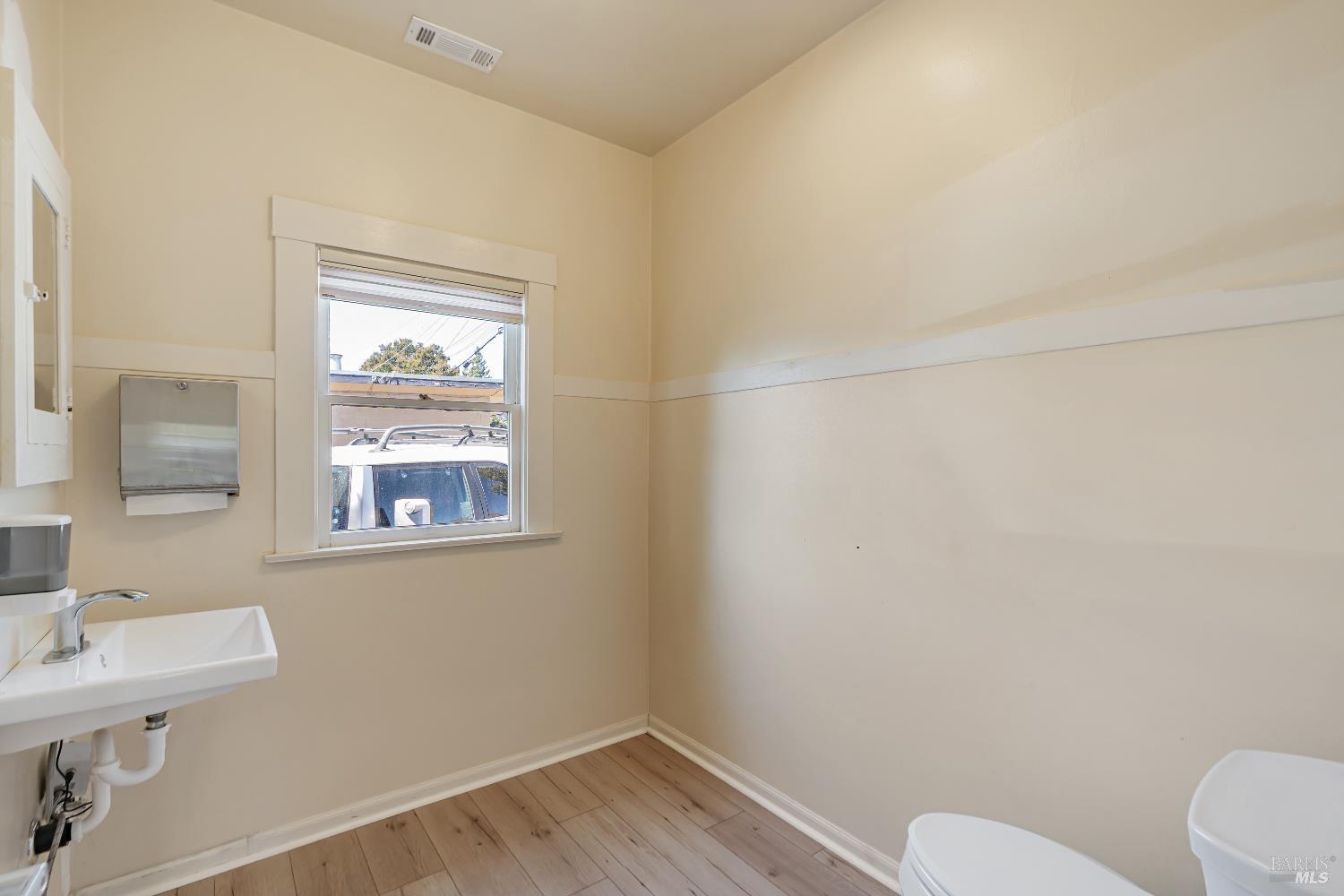 Detail Gallery Image 49 of 64 For 1335 D St, Napa,  CA 94559 - – Beds | – Baths