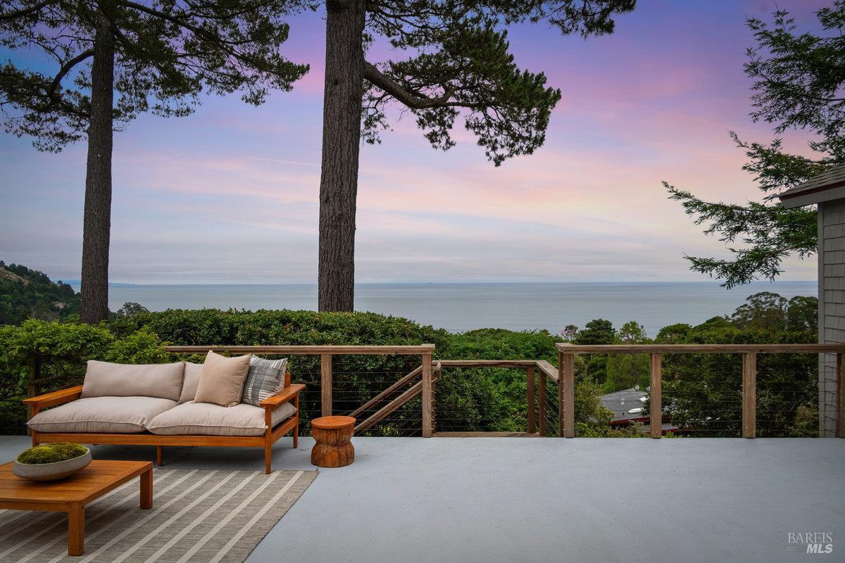 Detail Gallery Image 65 of 99 For 125 Laurel Ave, Stinson Beach,  CA 94970 - 3 Beds | 3 Baths