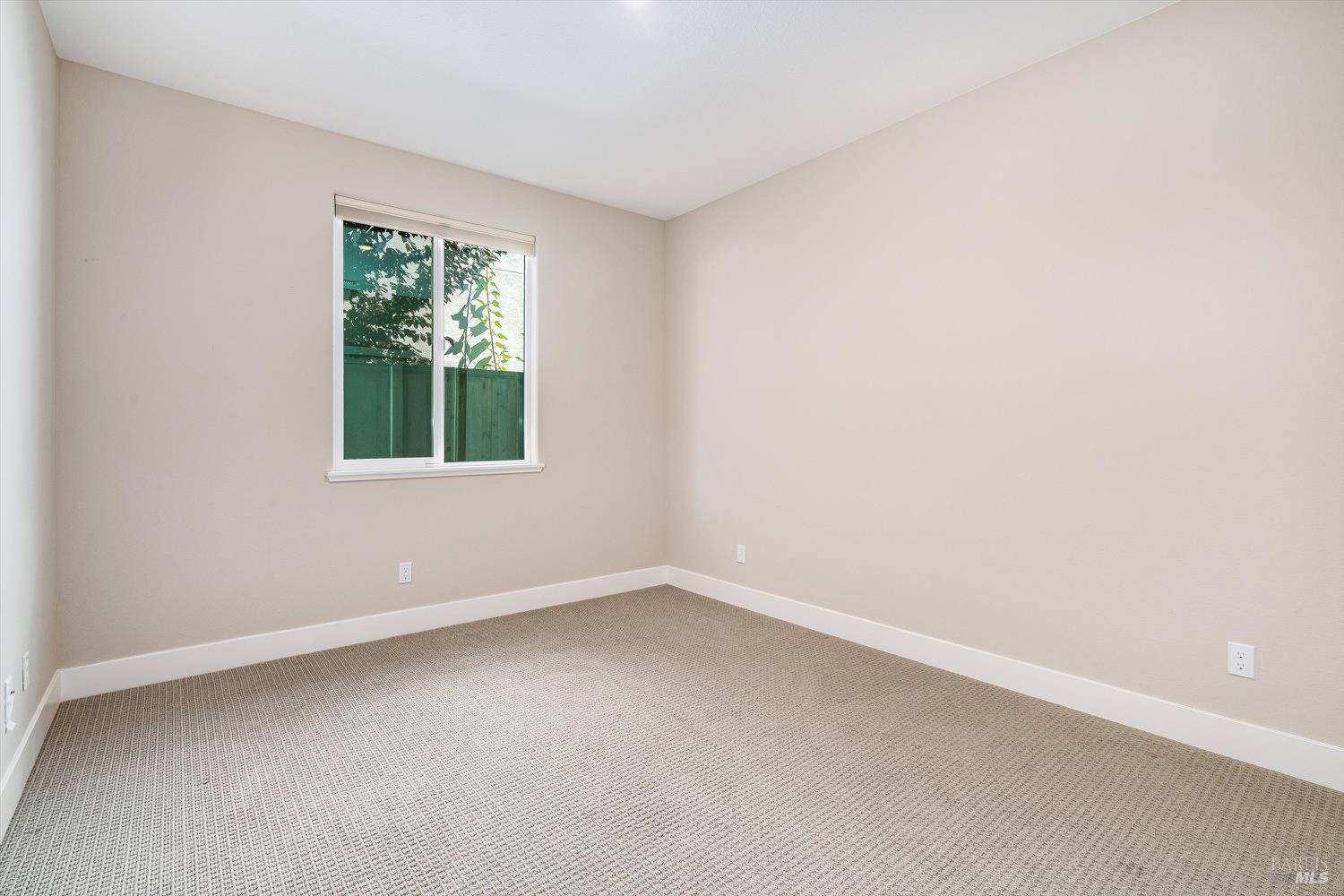 Detail Gallery Image 32 of 45 For 5646 Kameron Pl, Rohnert Park,  CA 94928 - 3 Beds | 2/1 Baths