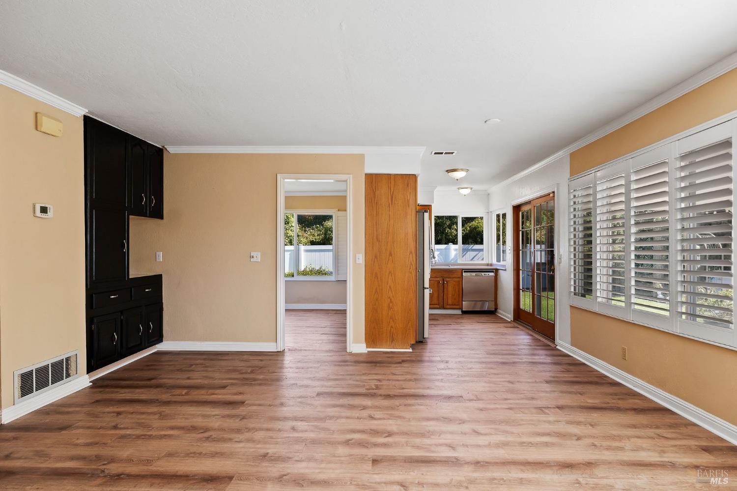 Detail Gallery Image 14 of 58 For 132 Chelsea Hills Dr, Benicia,  CA 94510 - 3 Beds | 2 Baths