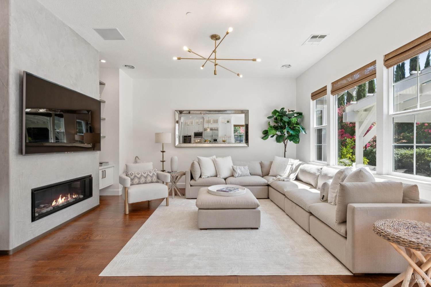 Detail Gallery Image 25 of 96 For 3747 Beartooth Ln, Napa,  CA 94558 - 4 Beds | 3 Baths