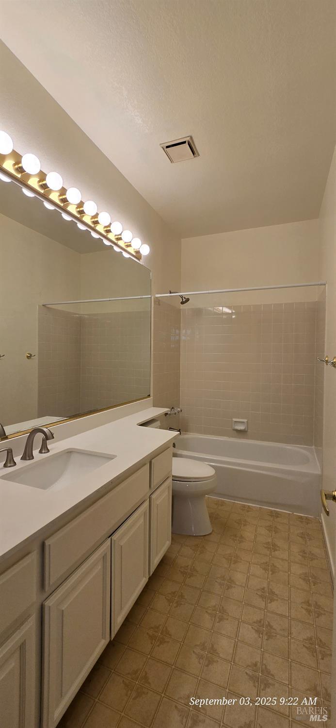 Detail Gallery Image 12 of 23 For 3288 Ascot Ct, Fairfield,  CA 94534 - 3 Beds | 2 Baths