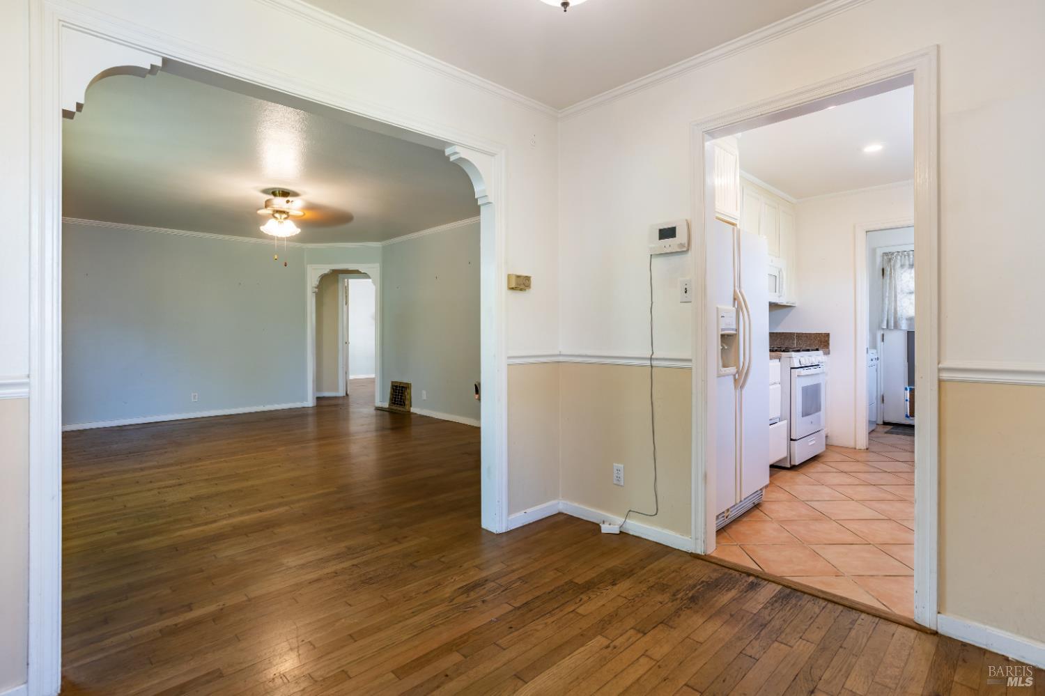 Detail Gallery Image 8 of 32 For 127 Hill Dr, Vallejo,  CA 94590 - 3 Beds | 1 Baths