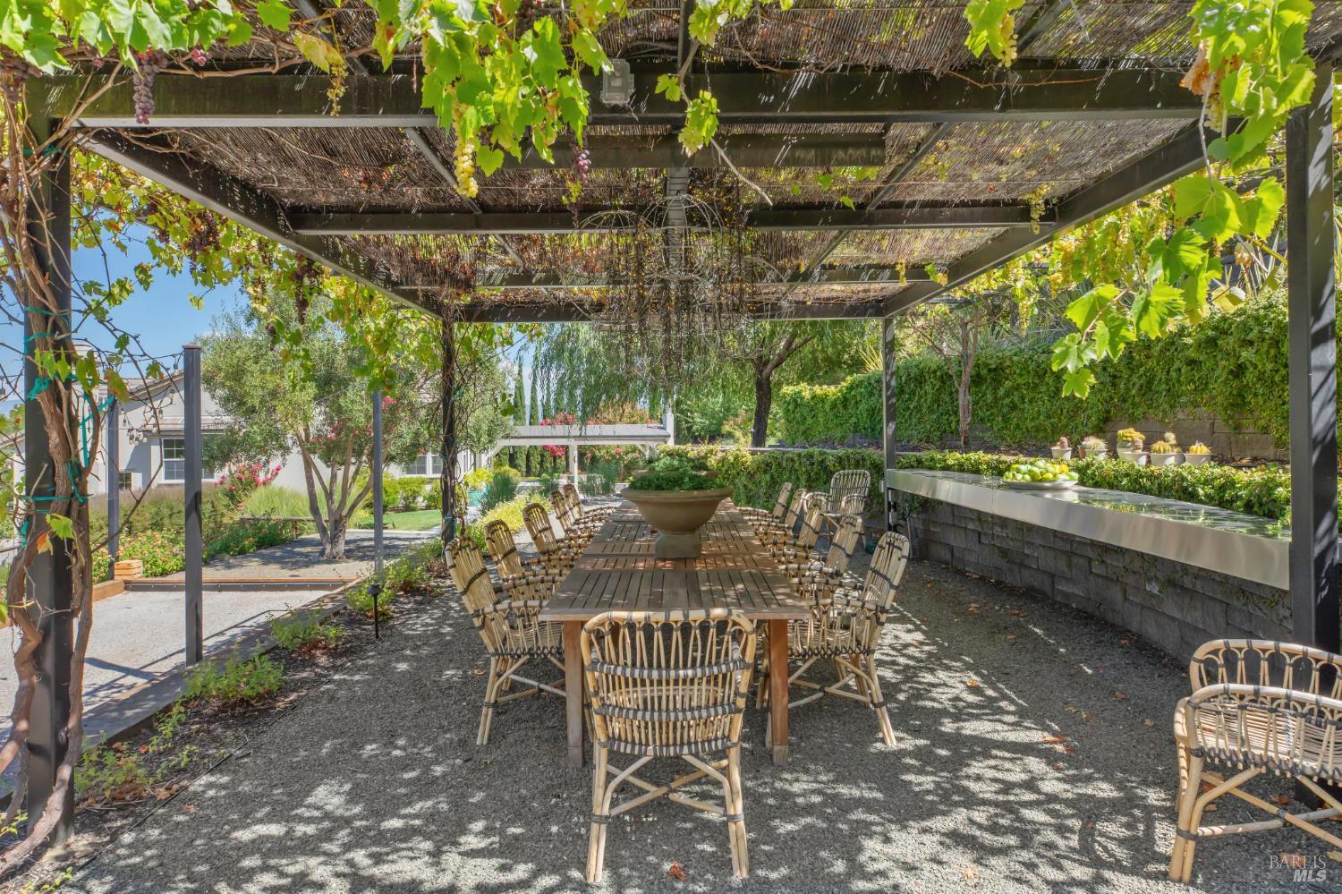 Detail Gallery Image 8 of 96 For 3747 Beartooth Ln, Napa,  CA 94558 - 4 Beds | 3 Baths