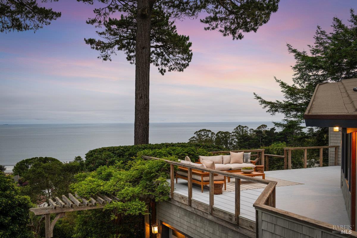 Detail Gallery Image 66 of 99 For 125 Laurel Ave, Stinson Beach,  CA 94970 - 3 Beds | 3 Baths