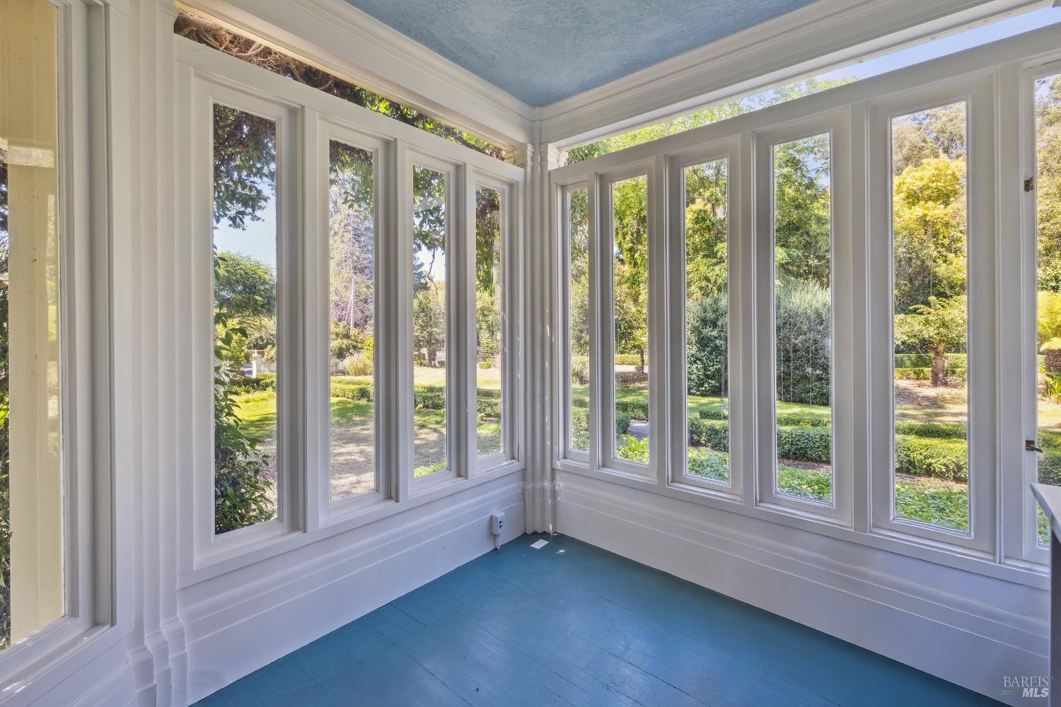 Detail Gallery Image 20 of 30 For 226 Magnolia Ave, San Rafael,  CA 94901 - 13 Beds | 2/2 Baths