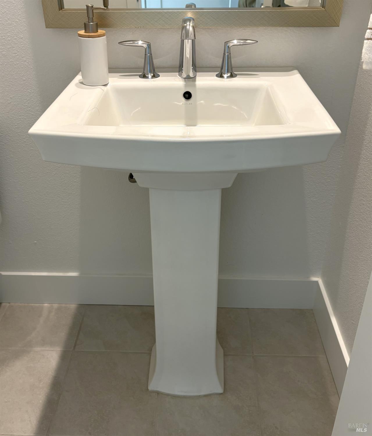 Detail Gallery Image 12 of 25 For 2912 Liscum St, Santa Rosa,  CA 95407 - 3 Beds | 2/1 Baths