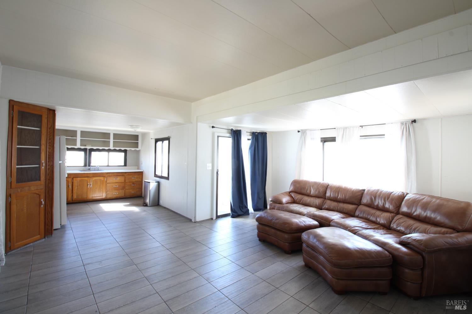 Detail Gallery Image 7 of 20 For 50 River Rd, Rio Vista,  CA 94571 - 1 Beds | 1 Baths