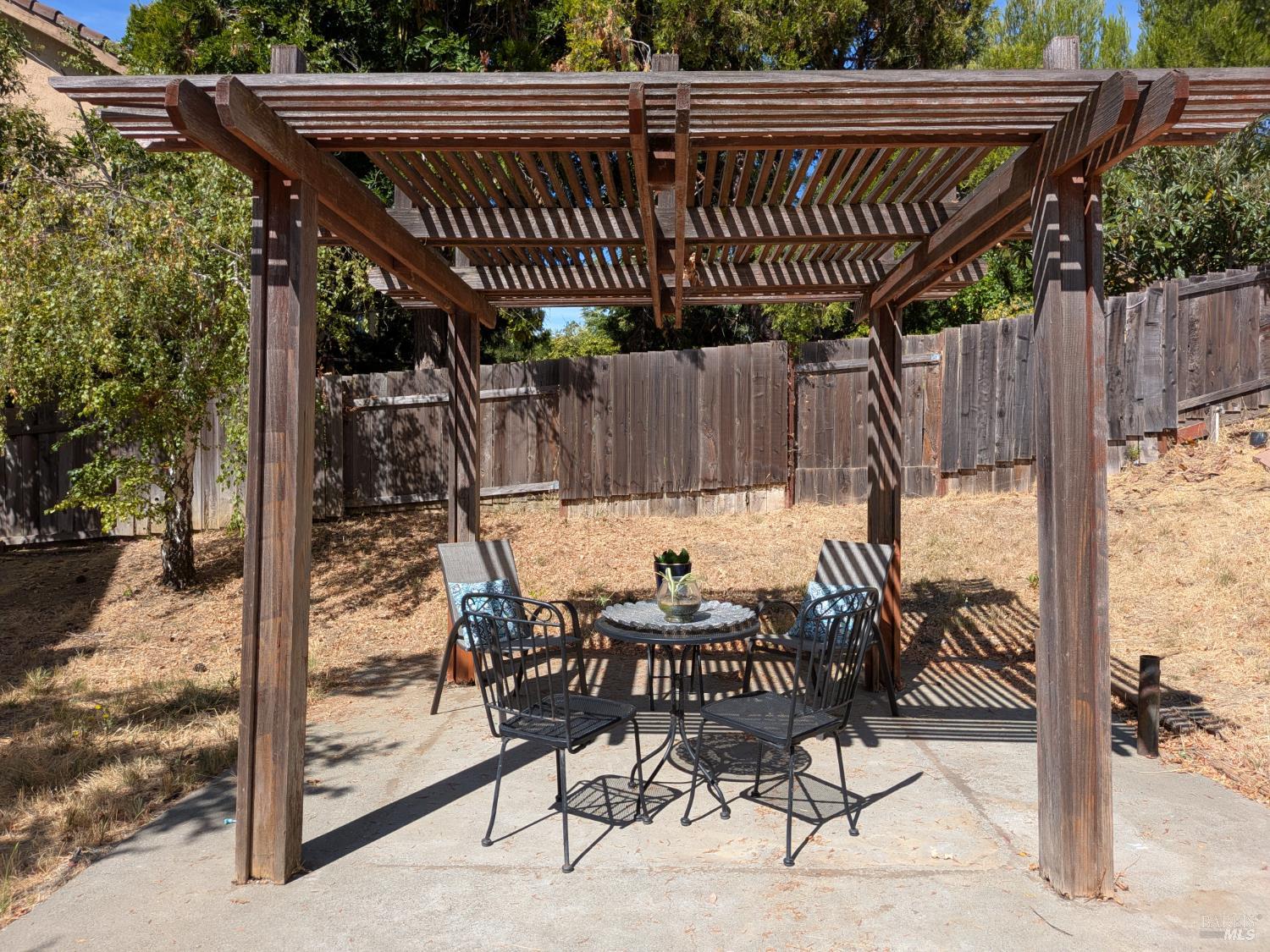 Detail Gallery Image 19 of 20 For 2220 Fox Glen Dr, Fairfield,  CA 94534 - 5 Beds | 3 Baths