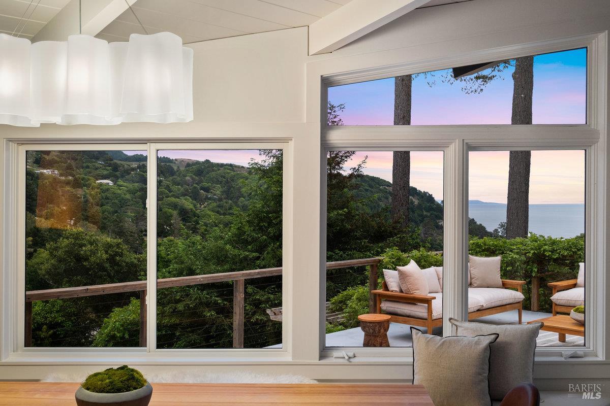 Detail Gallery Image 62 of 99 For 125 Laurel Ave, Stinson Beach,  CA 94970 - 3 Beds | 3 Baths