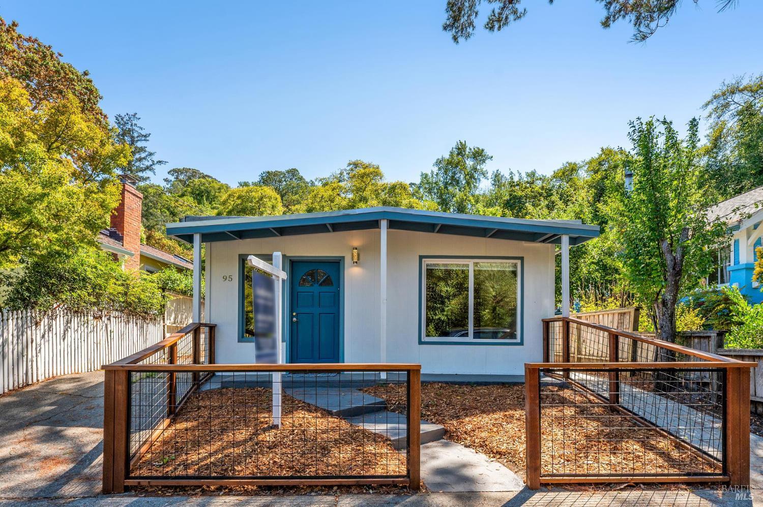Detail Gallery Image 2 of 55 For 95 Dominga Ave, Fairfax,  CA 94930 - 2 Beds | 1 Baths