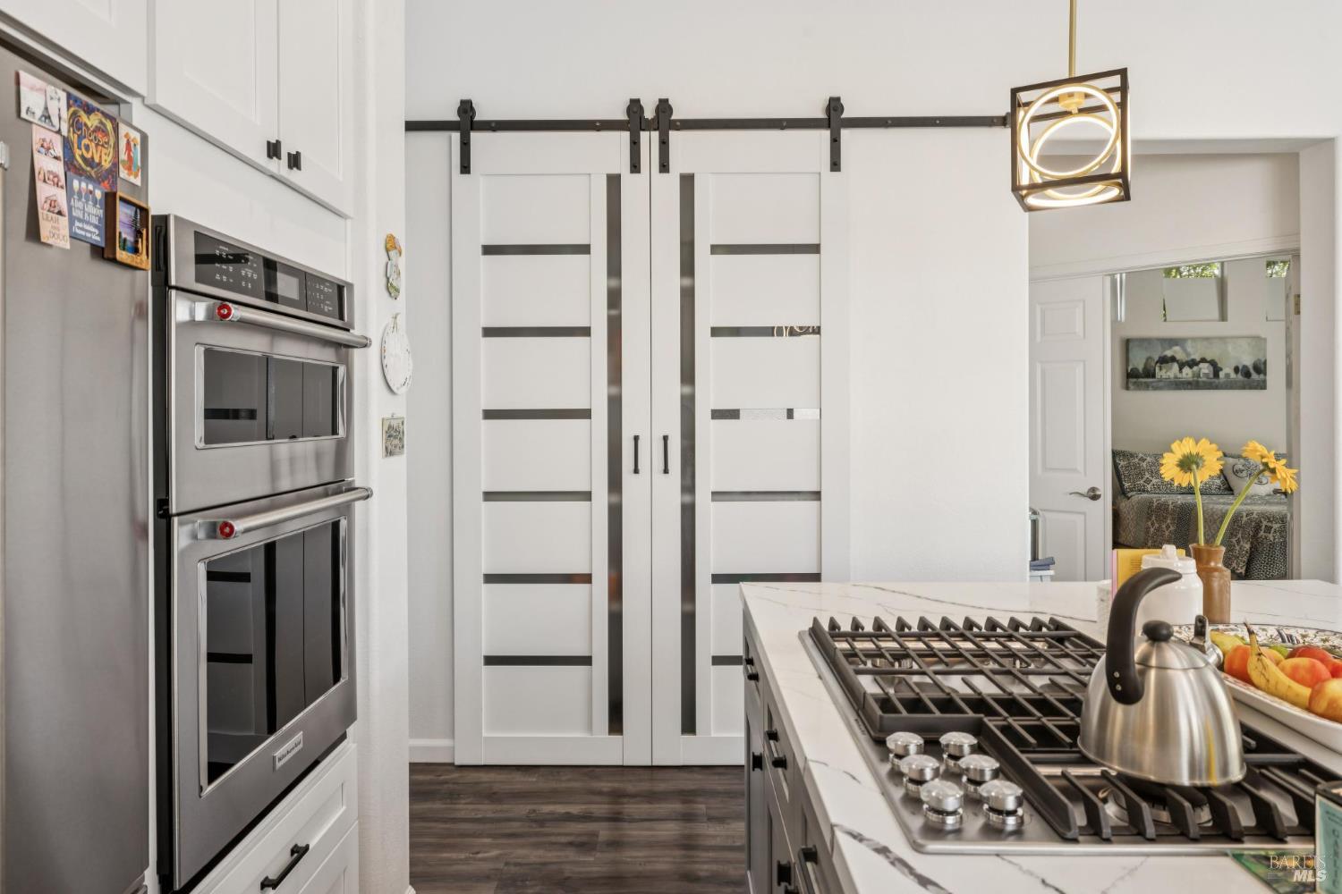 Detail Gallery Image 26 of 51 For 1917 Falcon Ridge Dr, Petaluma,  CA 94954 - 3 Beds | 2 Baths
