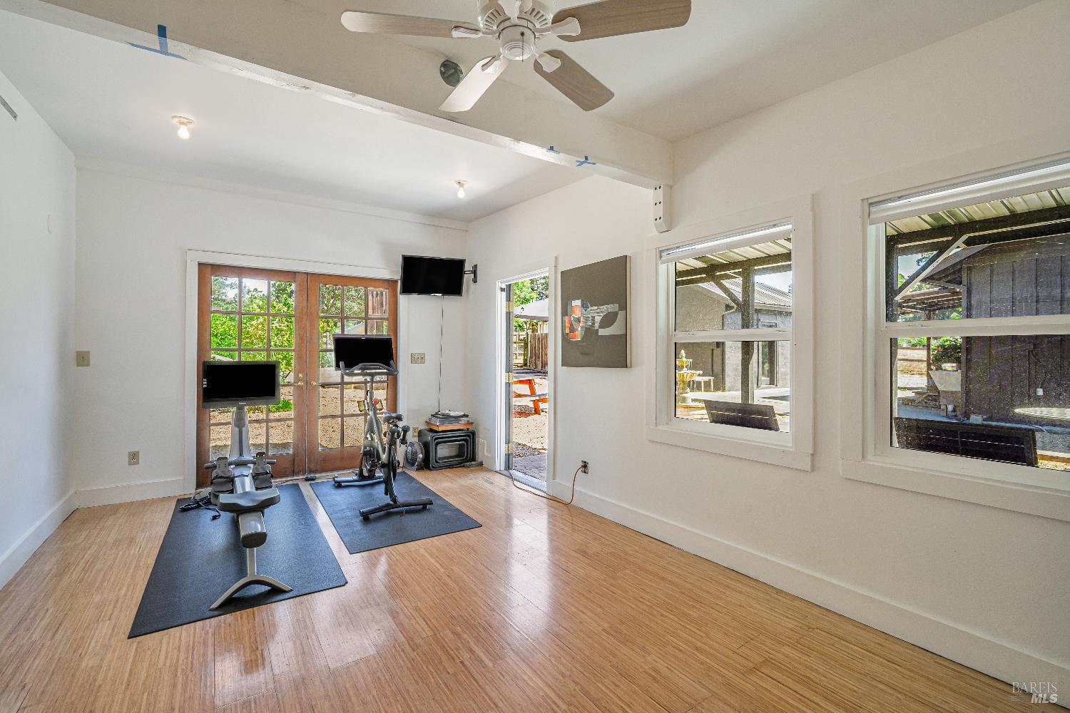 Detail Gallery Image 22 of 34 For 5190 Volkerts Rd, Sebastopol,  CA 95472 - 3 Beds | 2 Baths