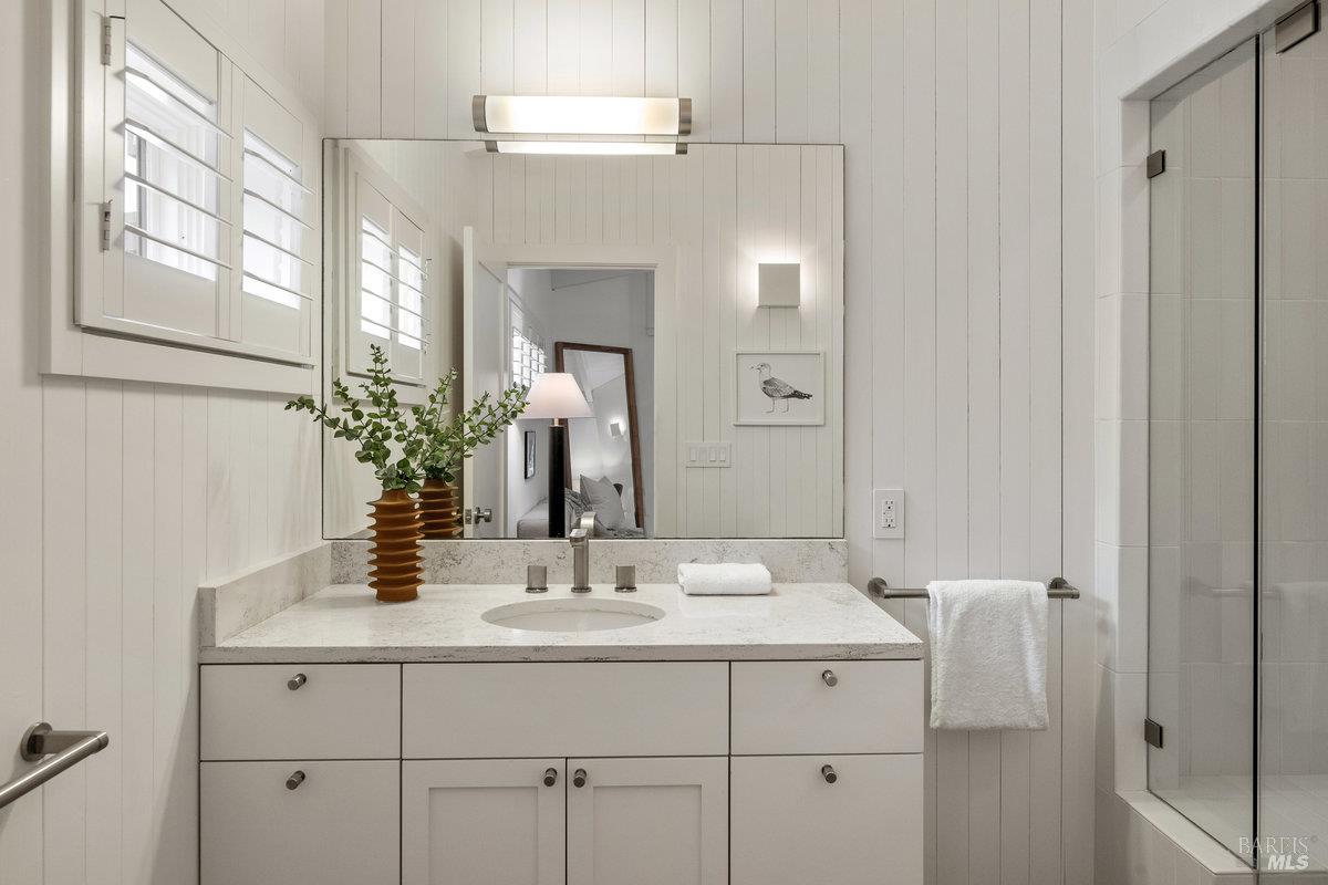 Detail Gallery Image 45 of 99 For 125 Laurel Ave, Stinson Beach,  CA 94970 - 3 Beds | 3 Baths