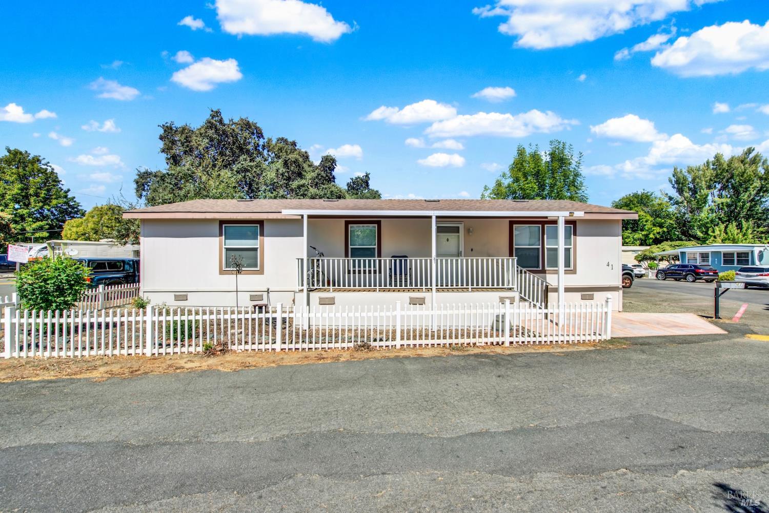 Detail Gallery Image 18 of 73 For 700 Shady Glen Ln, Vacaville,  CA 95688 - 3 Beds | 2 Baths