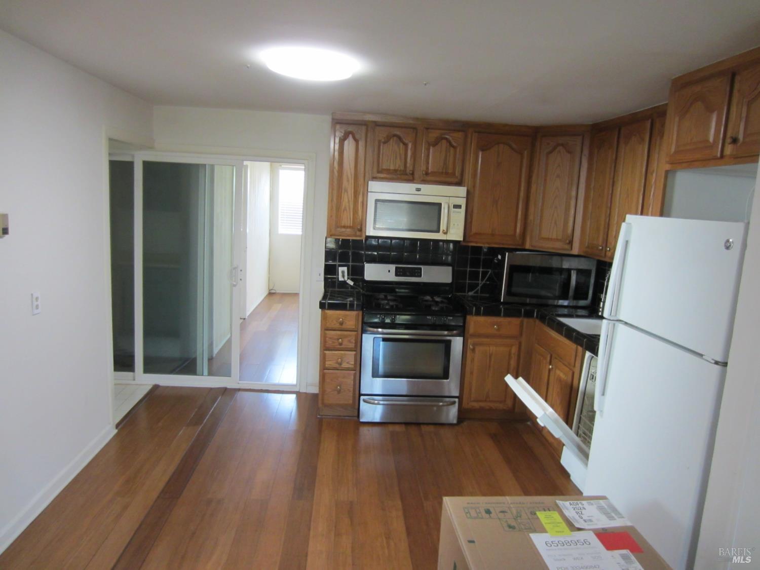 Detail Gallery Image 5 of 15 For 514 Montezuma St, Rio Vista,  CA 94571 - 2 Beds | 2 Baths