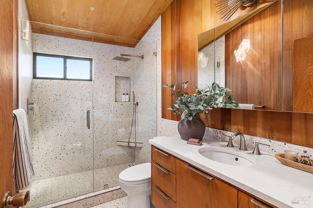 Detail Gallery Image 23 of 52 For 12 Indian Rd, San Rafael,  CA 94903 - 3 Beds | 1 Baths
