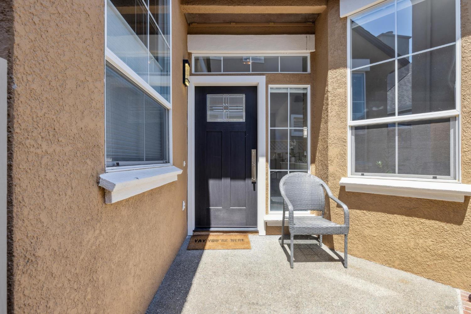 Detail Gallery Image 11 of 51 For 1917 Falcon Ridge Dr, Petaluma,  CA 94954 - 3 Beds | 2 Baths