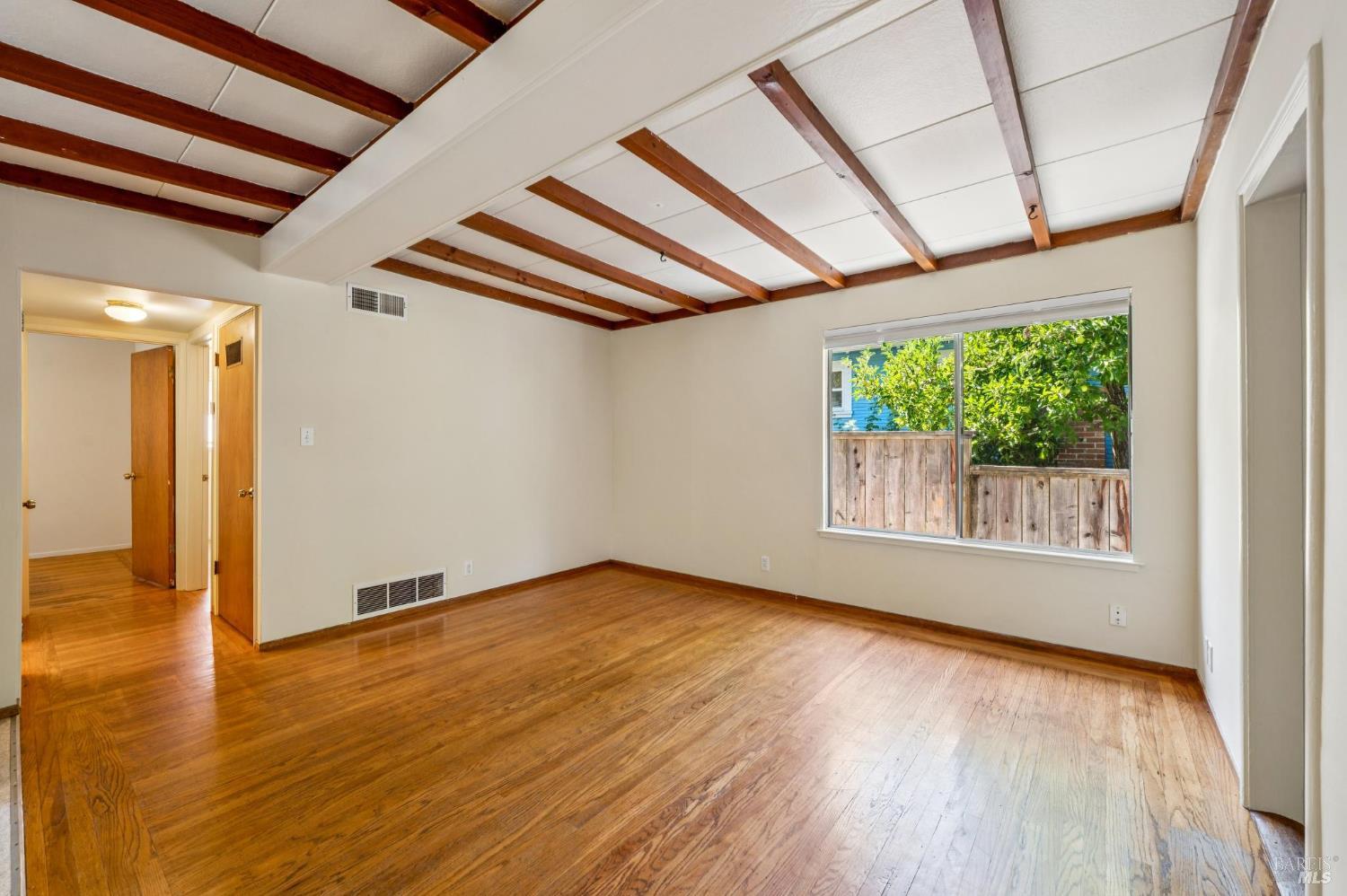 Detail Gallery Image 17 of 55 For 95 Dominga Ave, Fairfax,  CA 94930 - 2 Beds | 1 Baths